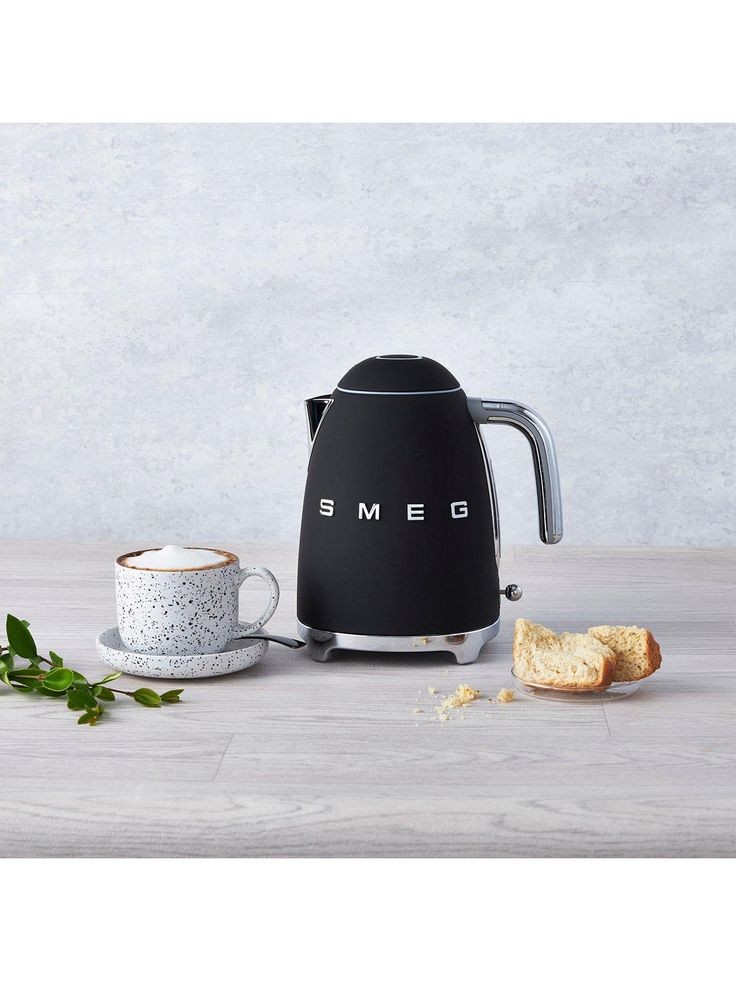 kitchenu-smeg-kettle-6