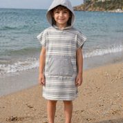 حوله تن‌پوش پانچو بچه‌گانه با کلاه دولایه